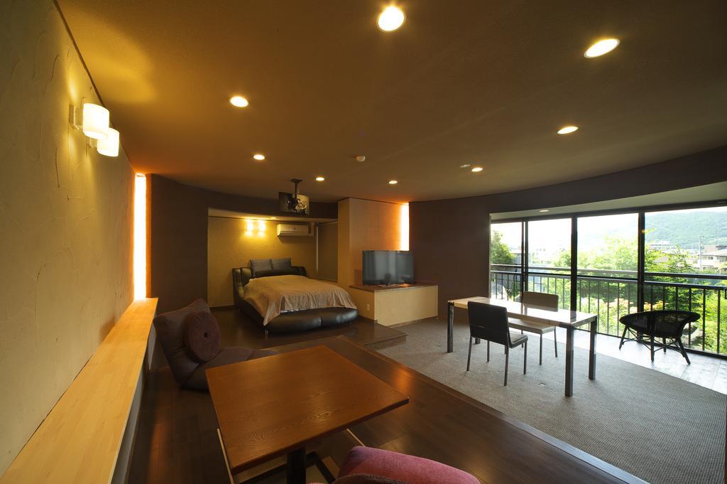 Meitei No Yado Hotel Koshien Fuefuki Екстер'єр фото